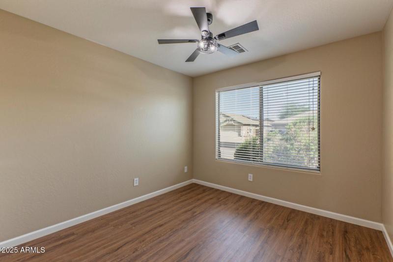 17859 West Eugene Terrace-large-018-014-