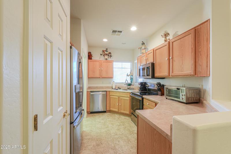 10806 E PERALTA CANYON Dr