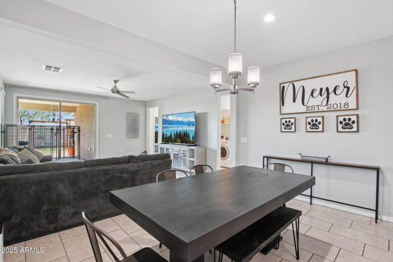 14-web-or-mls-W Tenia Trail-S2108-012