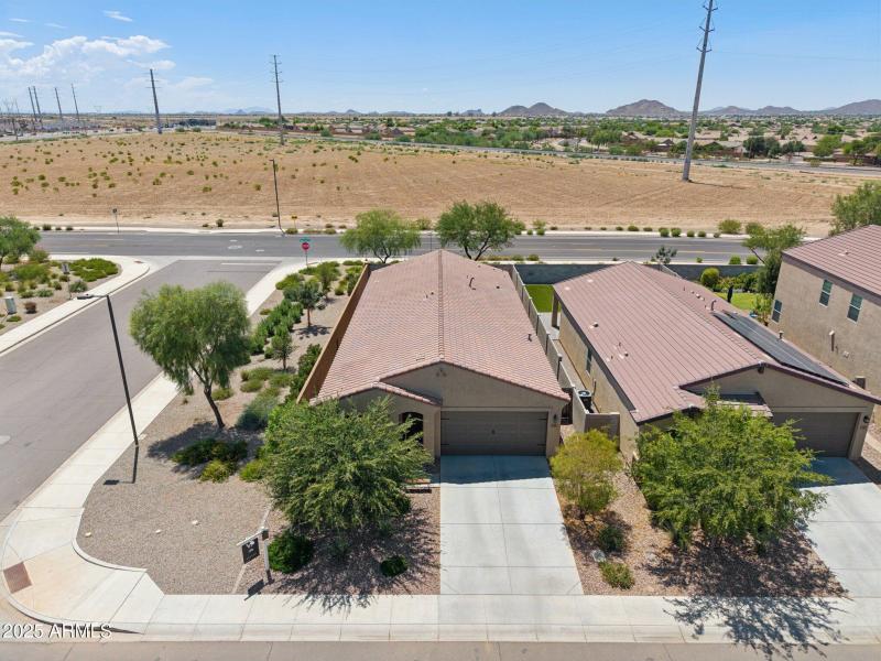 43-web-or-mls-W Tenia Trail-S2108-041