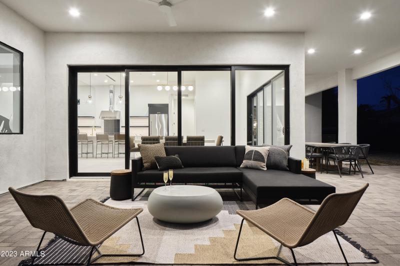 PTYIMAGECO_13625N88thPl_Twilight_WEB_6