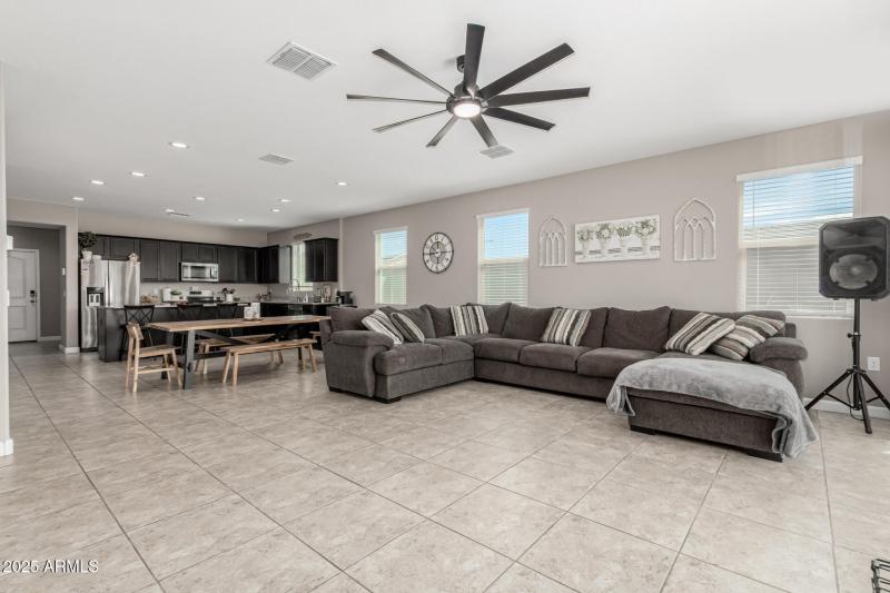 dd3407c76b344de30bf39353a8638c42