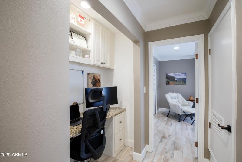 4227 N 62nd St-29