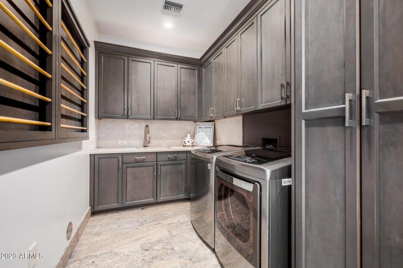 Interior View 22 Laundry Room