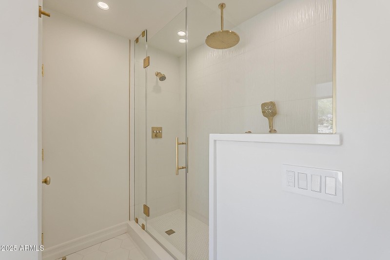 034_Primary Bathroom