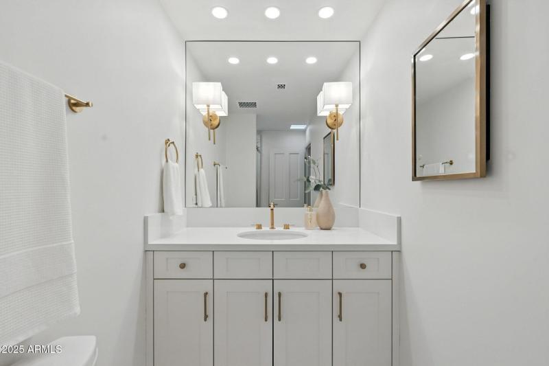 042_Guest Bathroom 2