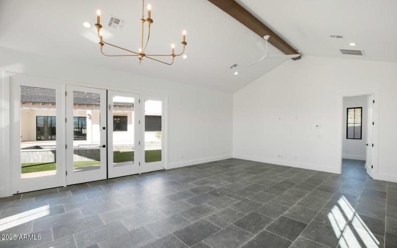 20230922043530456429000000-o