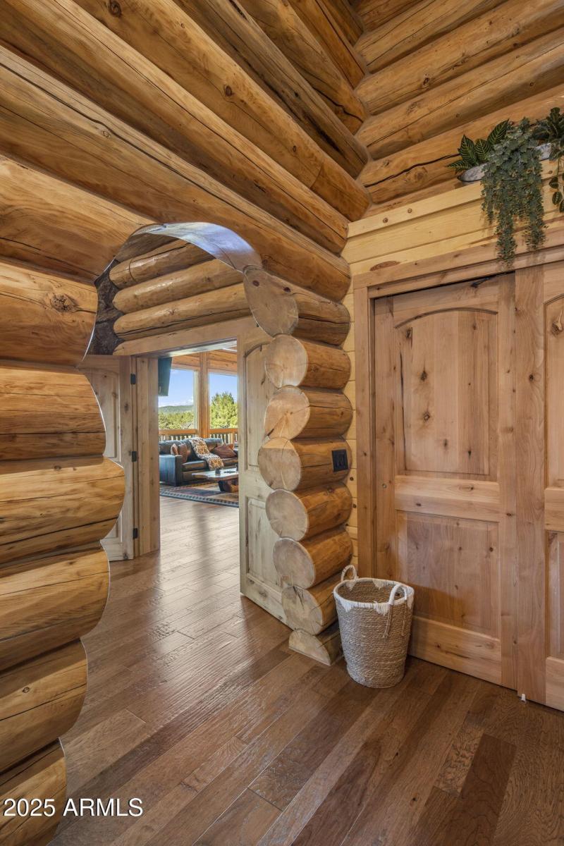 6-web-or-mls-D46A8743