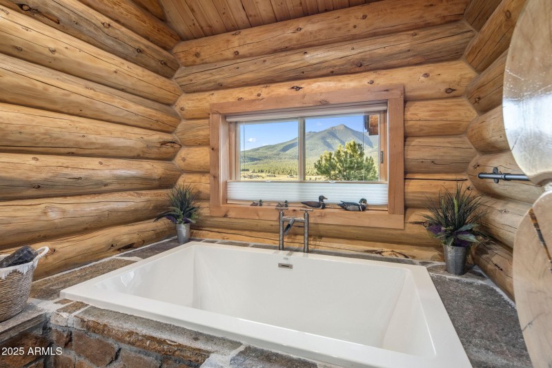 9-web-or-mls-D46A8769