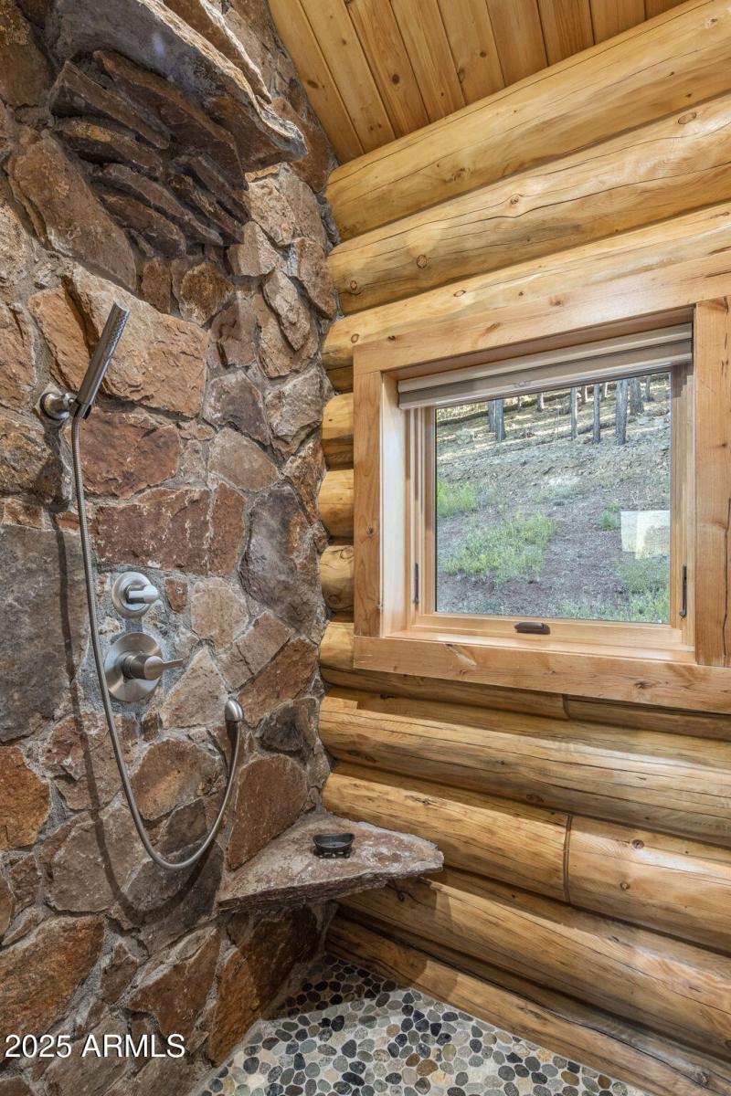 11-web-or-mls-D46A8778