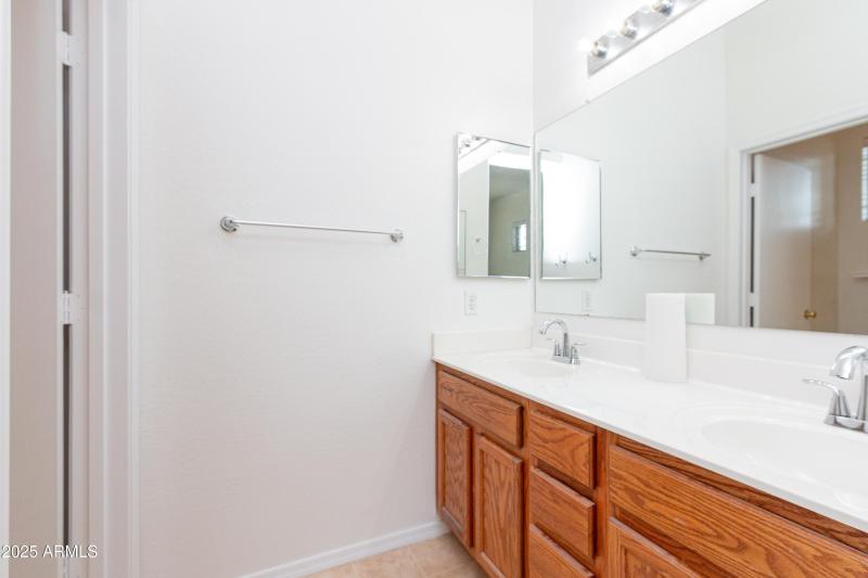 1225 N 36th St #2051-25