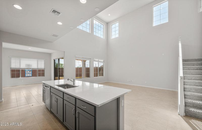 Kitchen/Cafe/Gathering Room