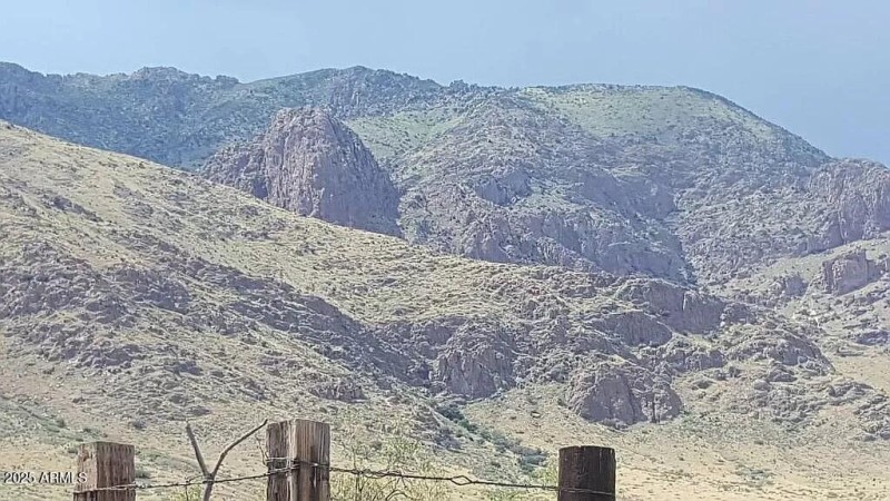 37 Acres Blacktail Rd.