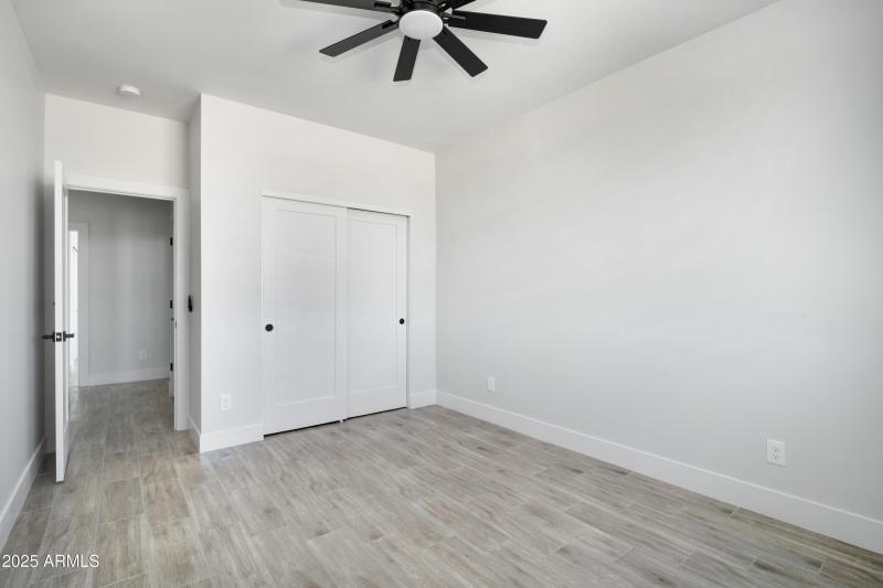 Listing Pictures -10