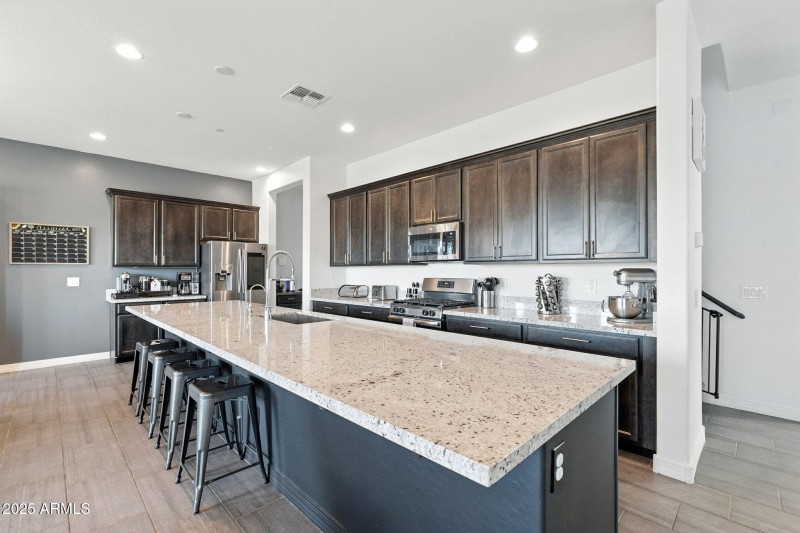 19-web-or-mls-Phelps-19