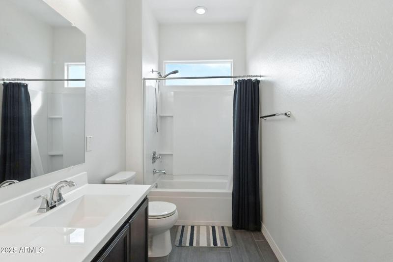 33-web-or-mls-Phelps-33