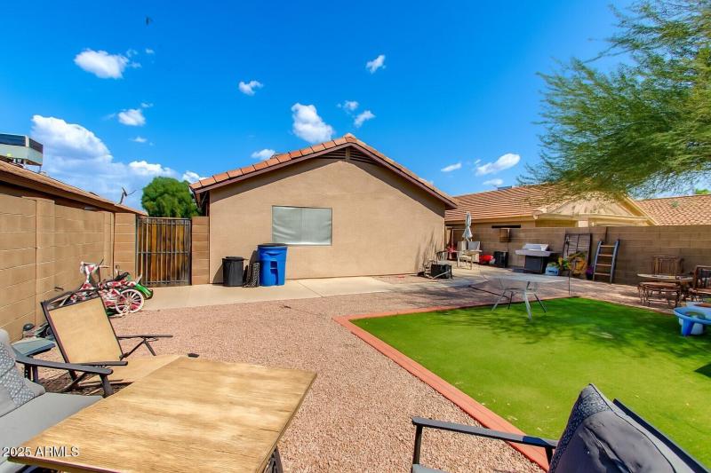 ChatGPT Image Aug 22, 2025, 04_52_03 PM