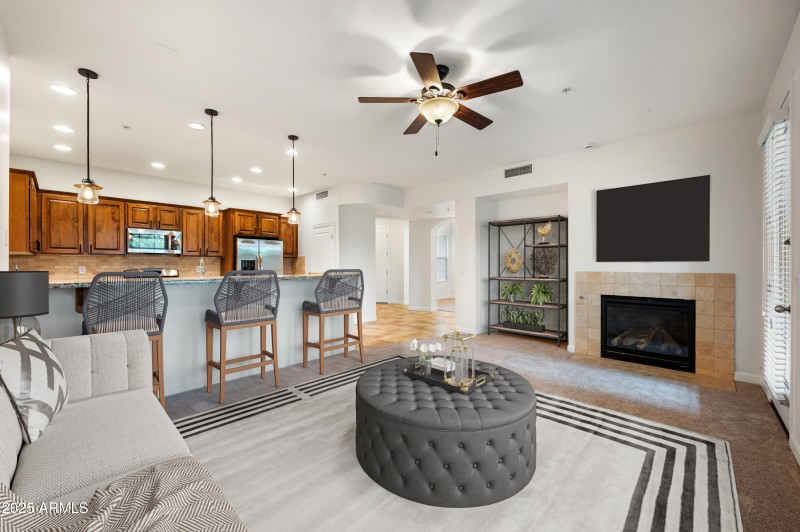 living and kitchen (1)