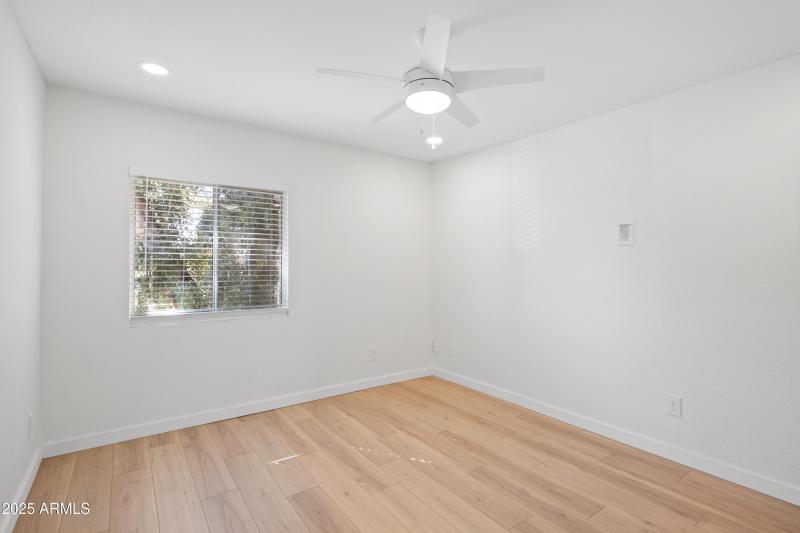 4444 E Paradise Village PKWY 18-Bedroom