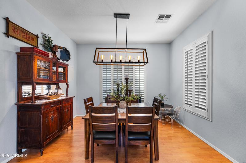 1155 W Laredo Ave-11