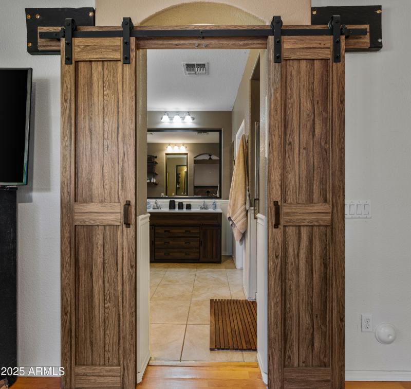 1155 W Laredo Ave-24