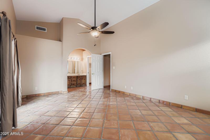 465 E Halifax Street - MLS Sized - 019 -