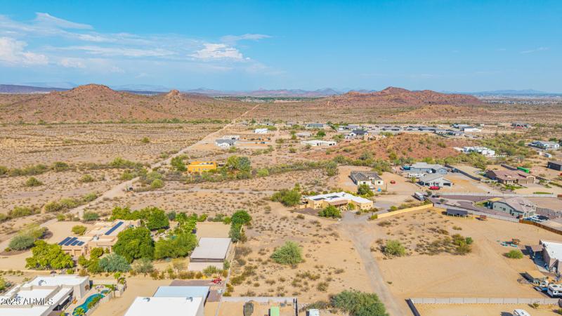 22-West White Feather