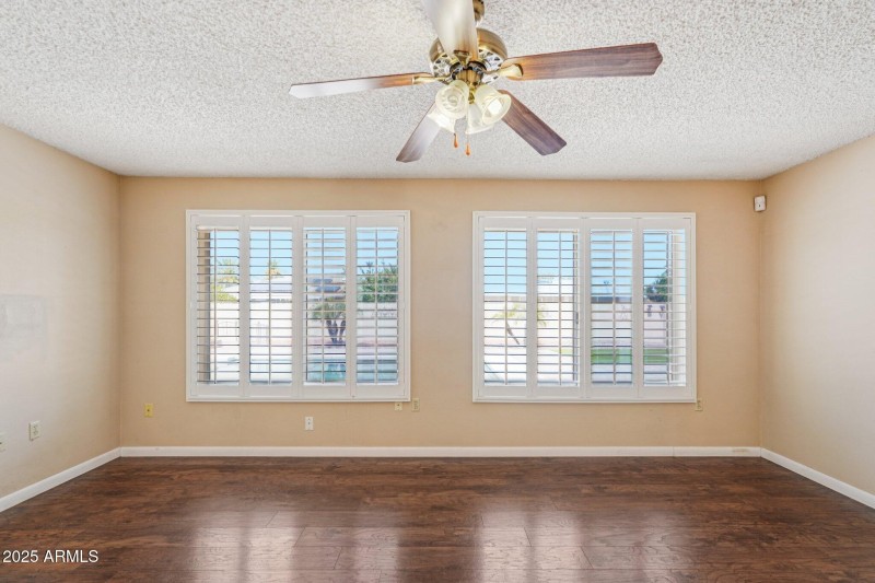 14-web-or-mls-W Brookside Dr-S2308-014