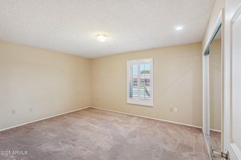 22-web-or-mls-W Brookside Dr-S2308-022