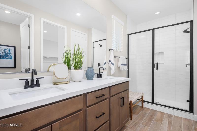 Model Home Primary Bath