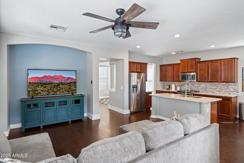 Family Room to Kitchen 1