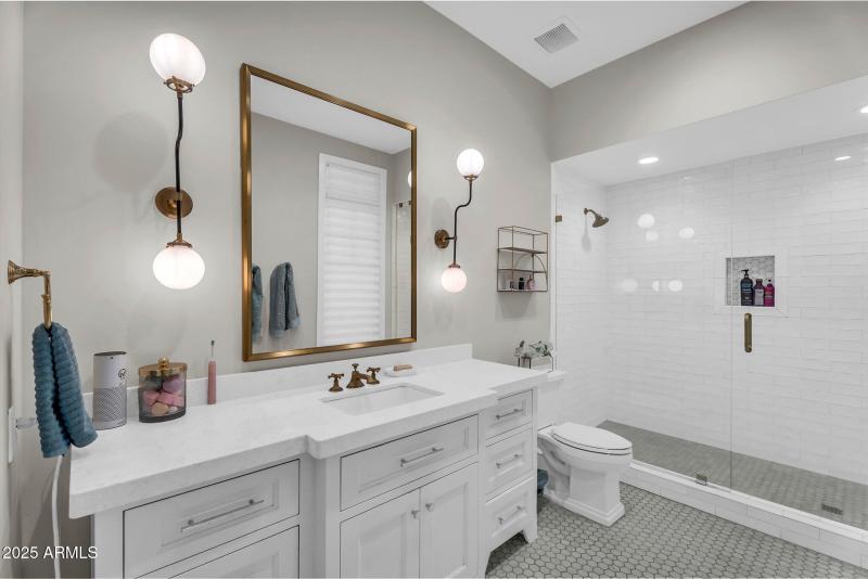 040_87-web-or-mls-71_924