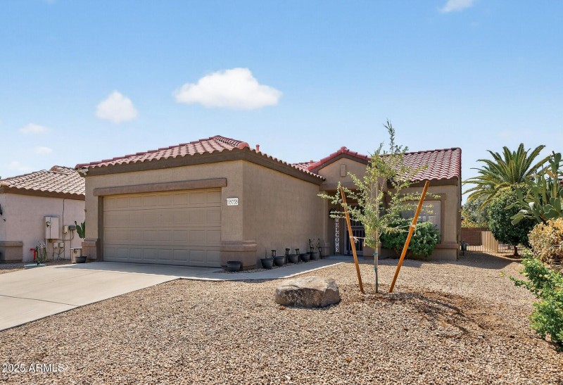 05_15735_W_Arrowhead_Dr5_mls