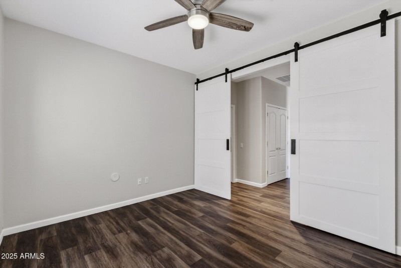 32_15735_W_Arrowhead_Dr30_mls