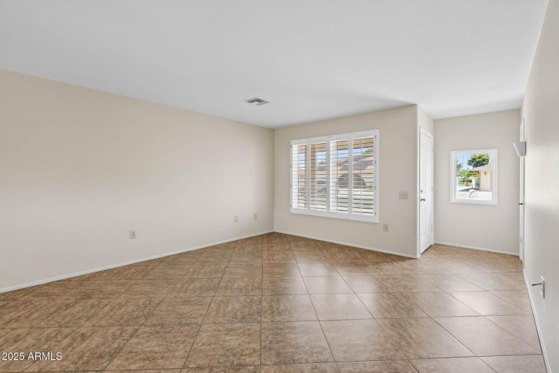 09_13203_W_Castlebar9_mls