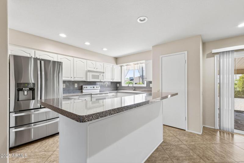 11_13203_W_Castlebar11_mls