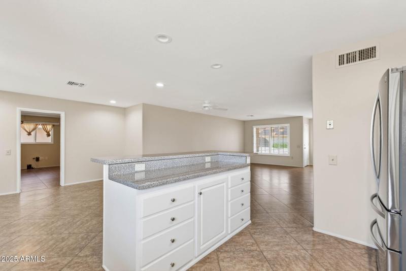 15_13203_W_Castlebar15_mls - Copy