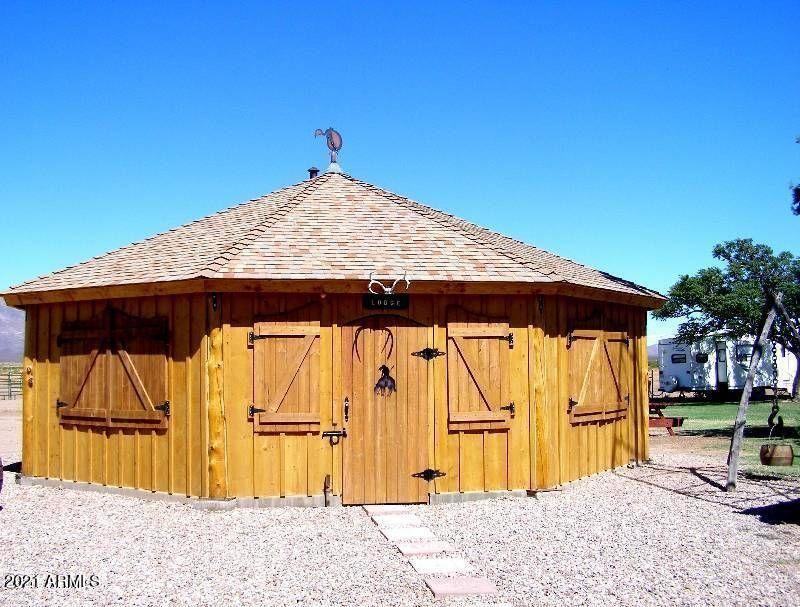 20110725191054091235000000-o