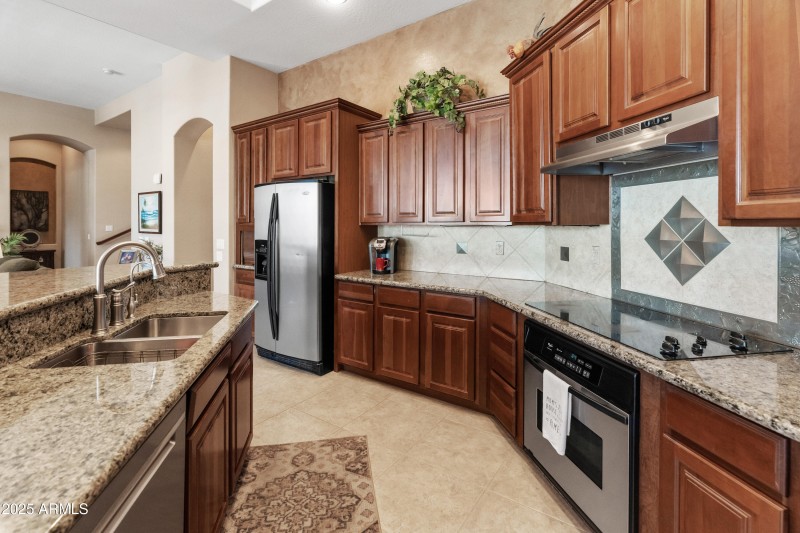 4110 W Oraibi Dr-29.jpg close up kitchen