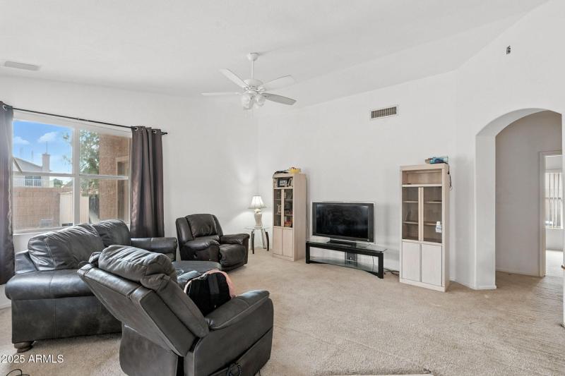 6-web-or-mls-Quartz-6