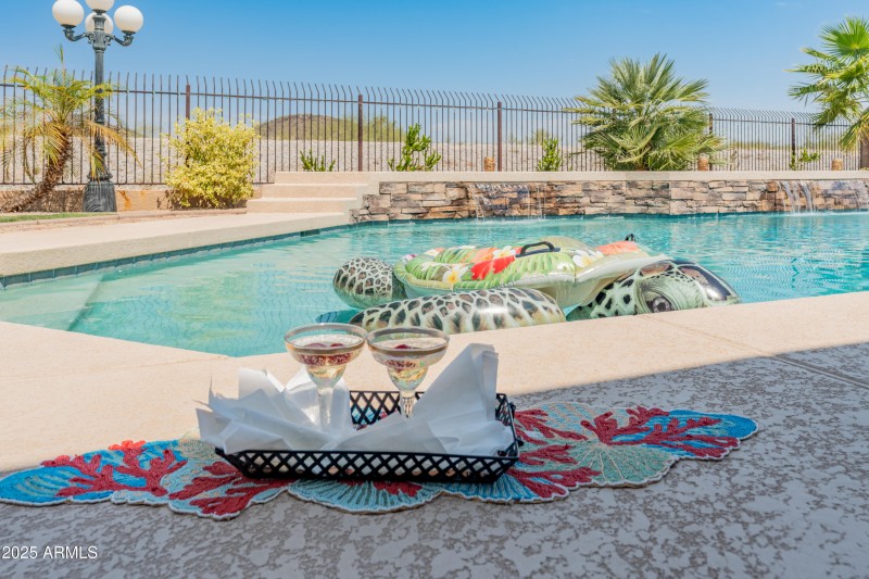 4110 W Oraibi Dr-38.jpg good champagne p