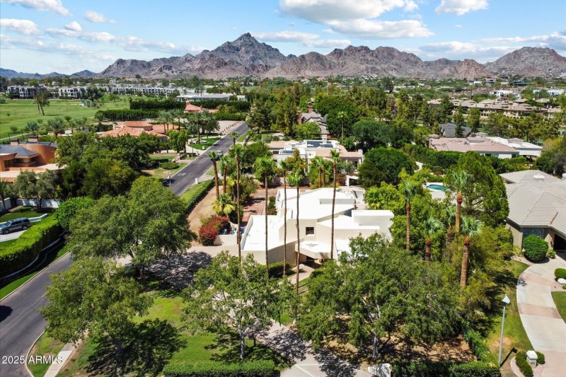 Premium Biltmore Cir. location