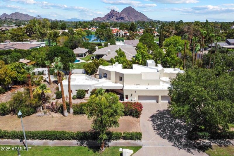 Enjoy life on The Circle