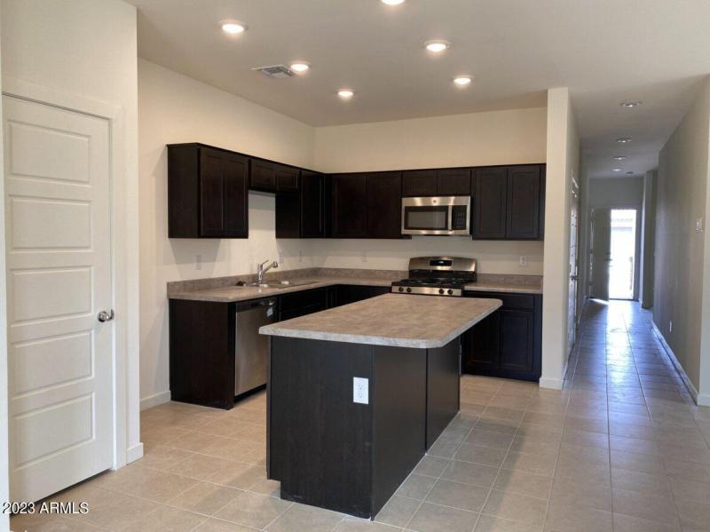 danHlajWR-ewVPDYUDSnUw