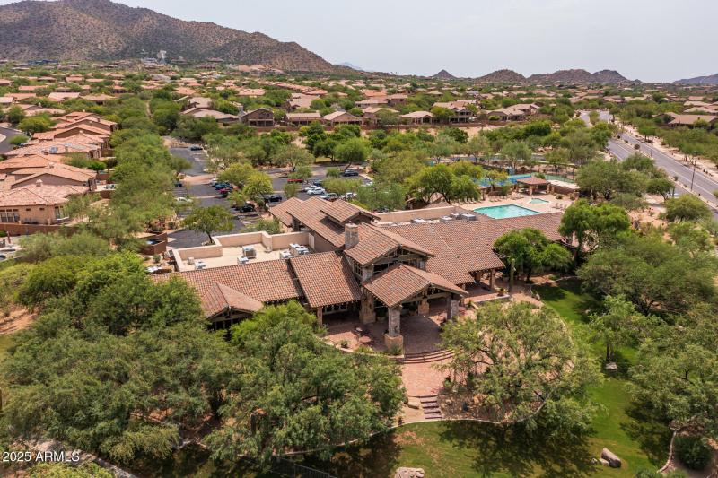 14) Las Sendas Community