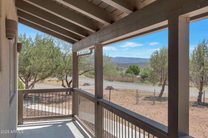 Exterior_Covered Front Patio 2