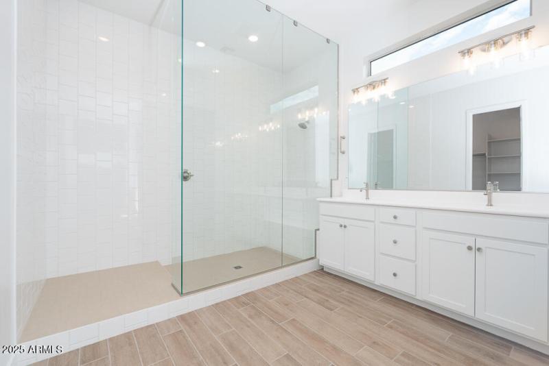 Tri Pointe Soleo 616 - Primary Bath-1MLS