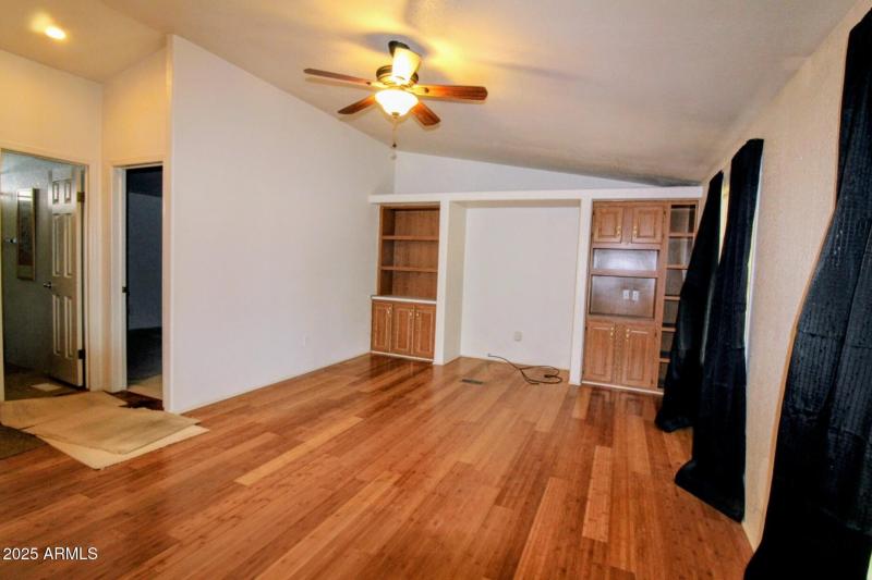 3d50703a-a47f-4db0-8545-ffcd95179fde-3a2