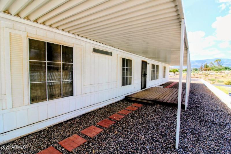 5c430d88-c97a-4003-a2a6-5fdc0ac9e8ba-560