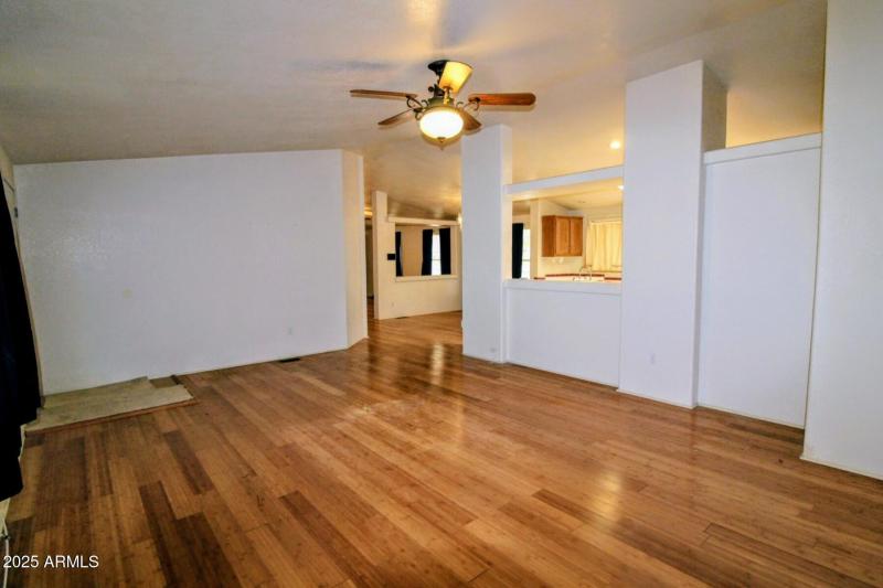 256cf2f2-4df7-45f0-940a-db4e2264ca51-671